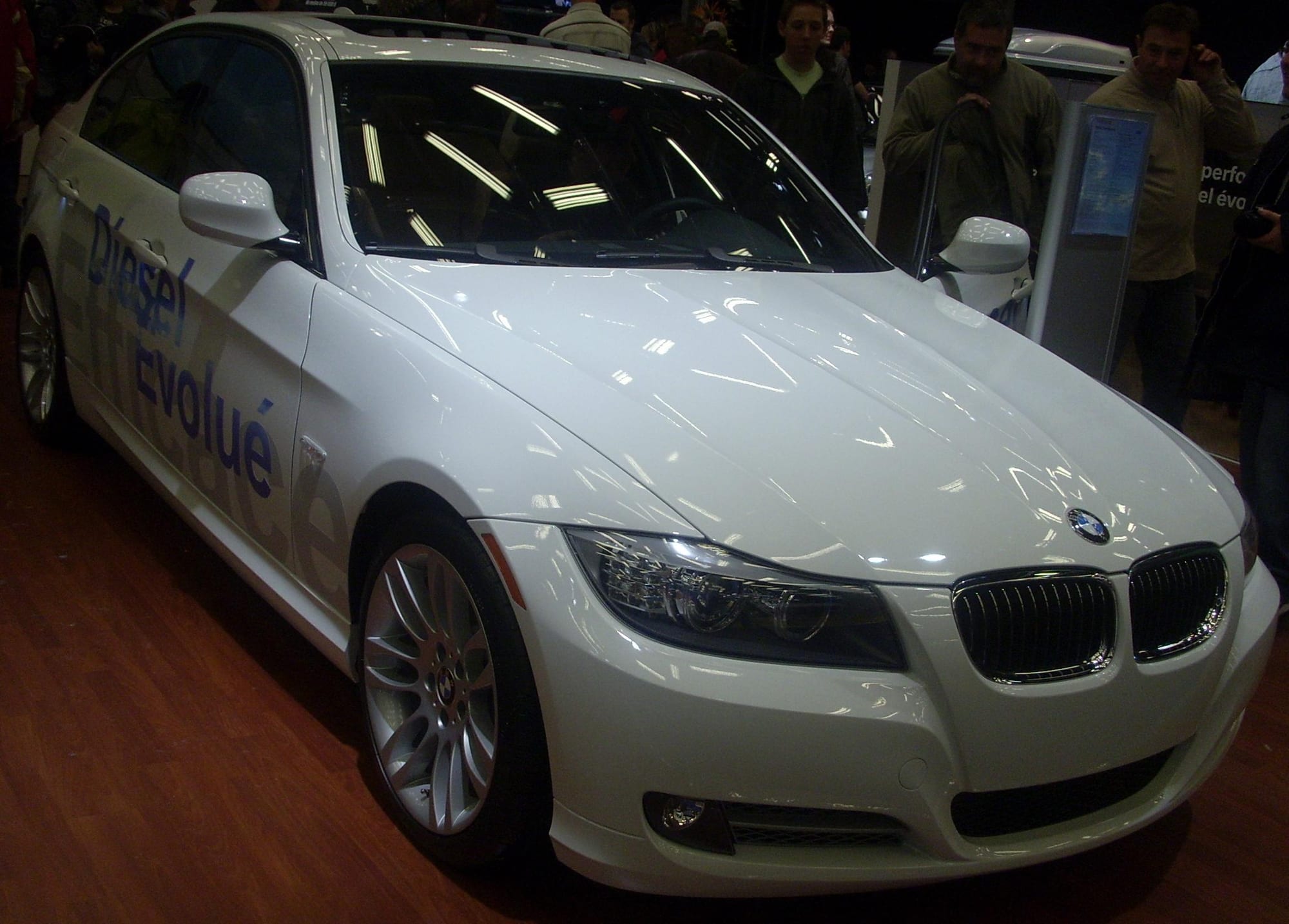 BMW serii 3 E90 — sedan